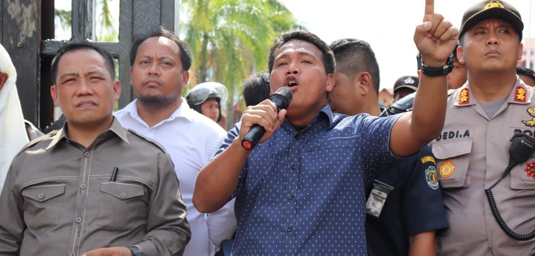 Diajak Bermusyawarah, Mahasiswa Malah Menolak