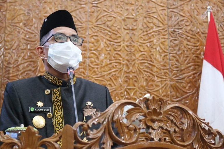 Anniversary Ke-21 Kutim Tampa Upacara dan Pesta