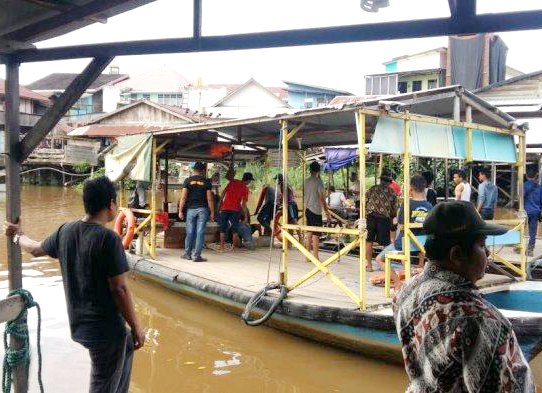 Breakfast Over The River, Peralihan Fungsi Perahu Ponton