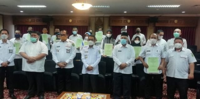 Bupati Serahkan SK Kenaikan Pangkat kepada 21 ASN Kutim