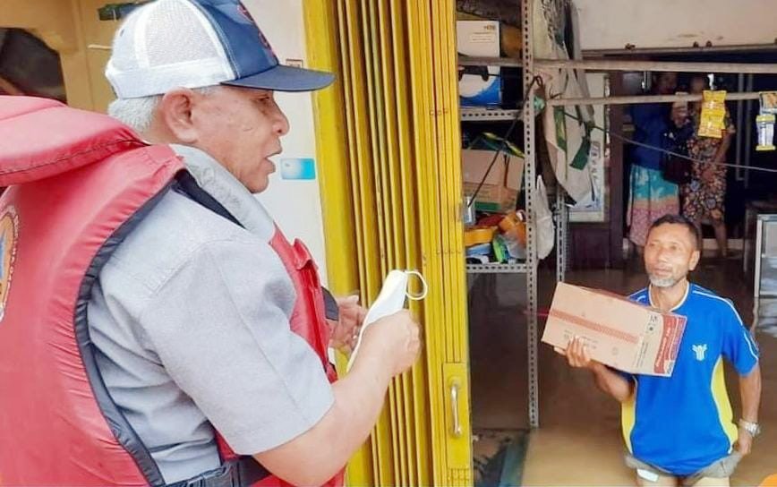 Gubernur Kaltim Tinjau Warga Terdampak Banjir 