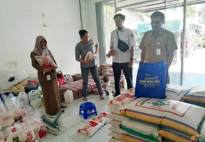 Pasar Mitra Tani Beri Bantuan Korban Banjir Sangatta