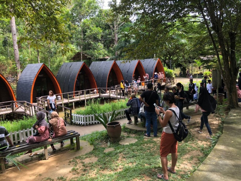 Hari Kedua Lebaran Wisata Ladaya Kukar Dipadati Pengunjung