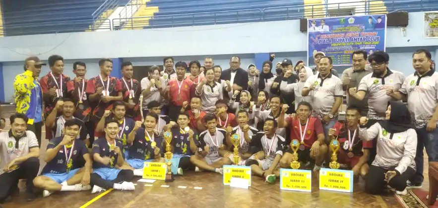 Kasmidi Tutup Kejuaran Sepak Takraw Piala Bupati Kutim