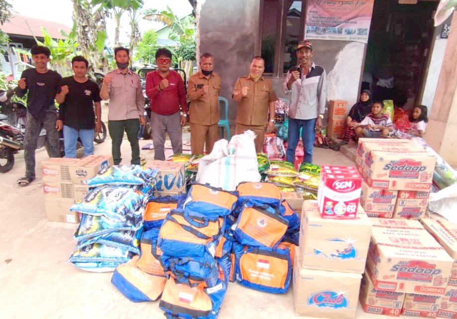 BPBD Kutim Salurkan Bantuan Untuk Korban Kebakaran Munthe