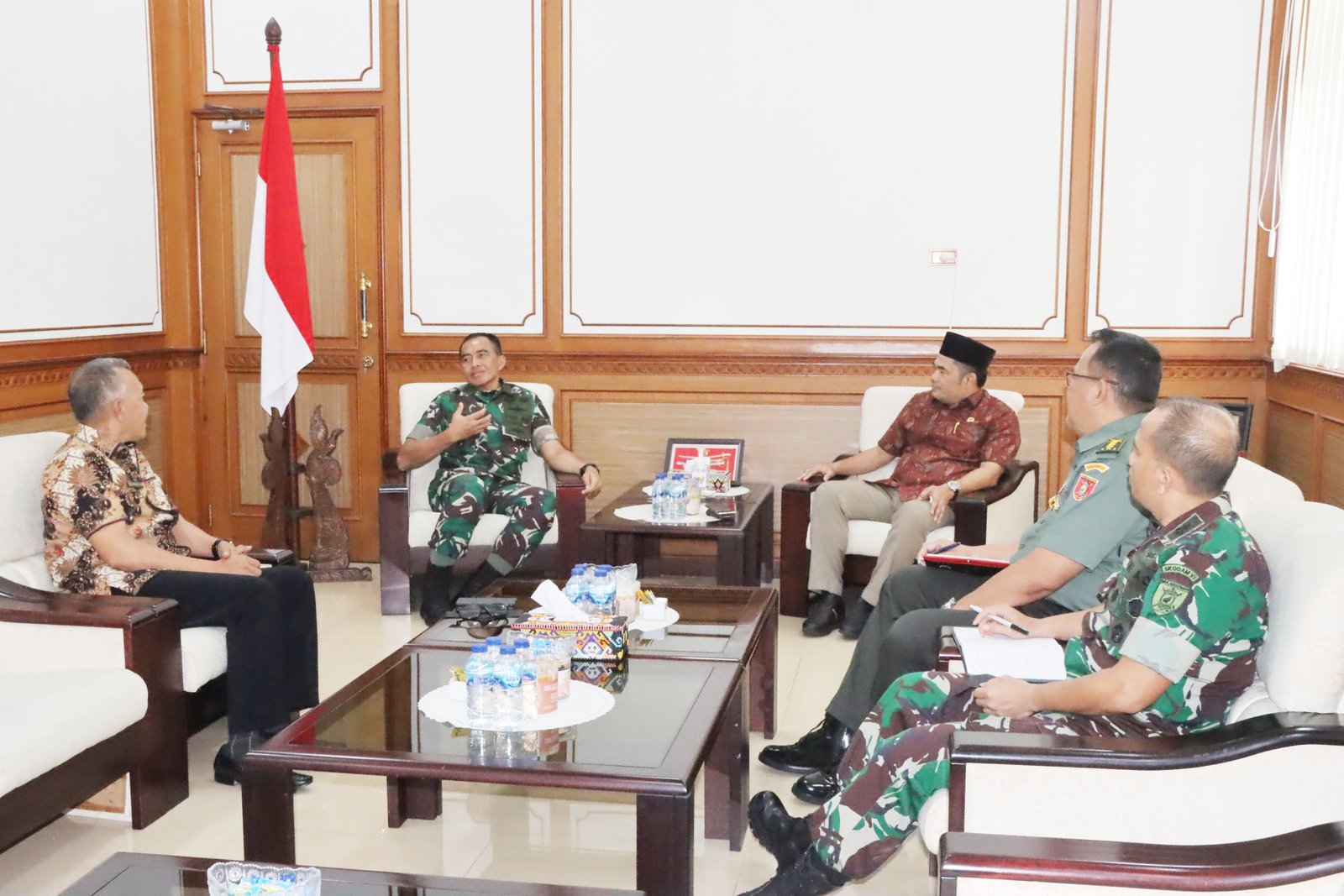 Bangun Komunikasi, Hasanuddin Mas&rsquo;ud Sambangi Pangdam VI/Mulawarman