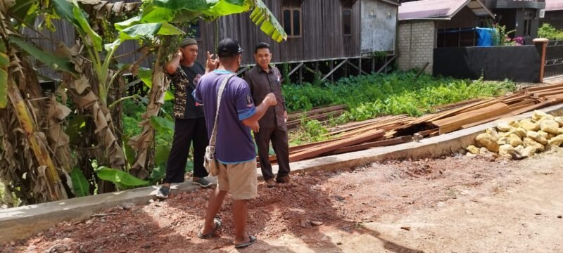 Ketua DPRD Kutim Tinjau Pekerjaan Semenisasi di Rantau Pulung