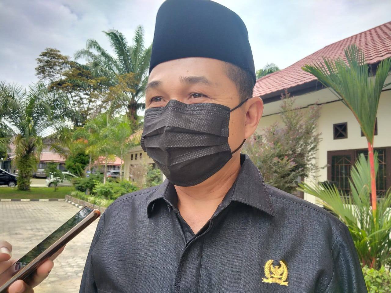 Jembatan Rusak, Joni Mangaku Siap Memperjuangkan Aspirasi Masyarakat