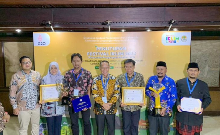 Kaltim Kembali Sabet Penghargaan Program Kampung Iklim Nasional