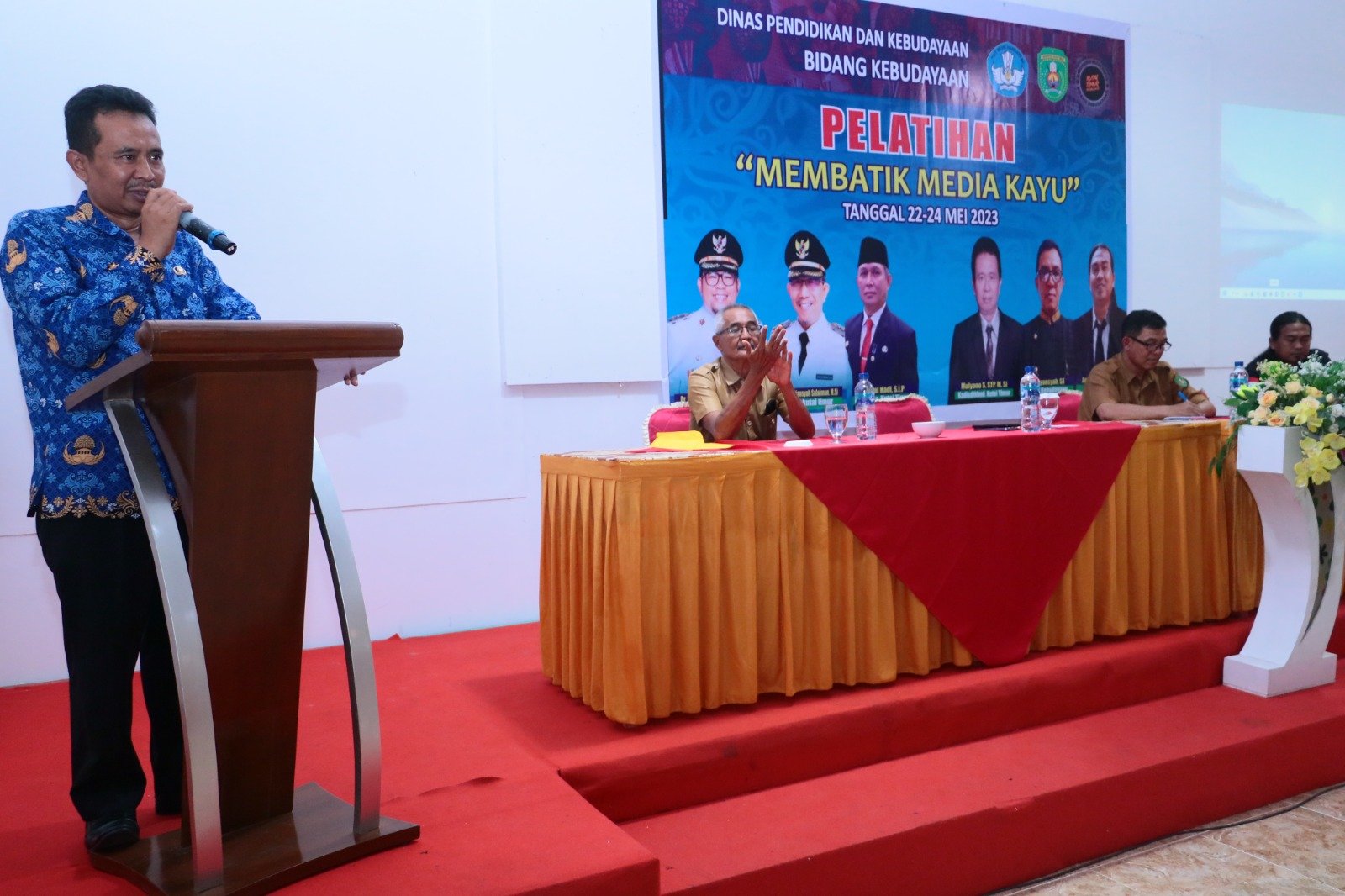 Disdikbud Kutim Perkenalkan Teknik Baru Membatik Mengunakan Media Kayu