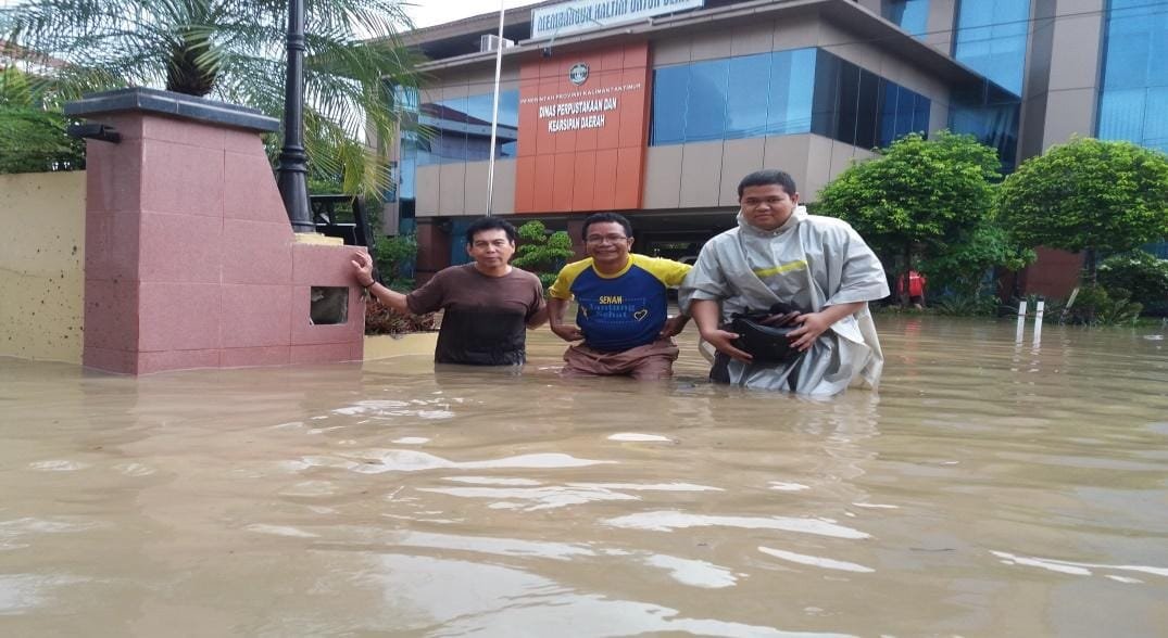 Sering Banjir, Syafranuddin Minta Perpustakaan Kaltim Dipindahkan
