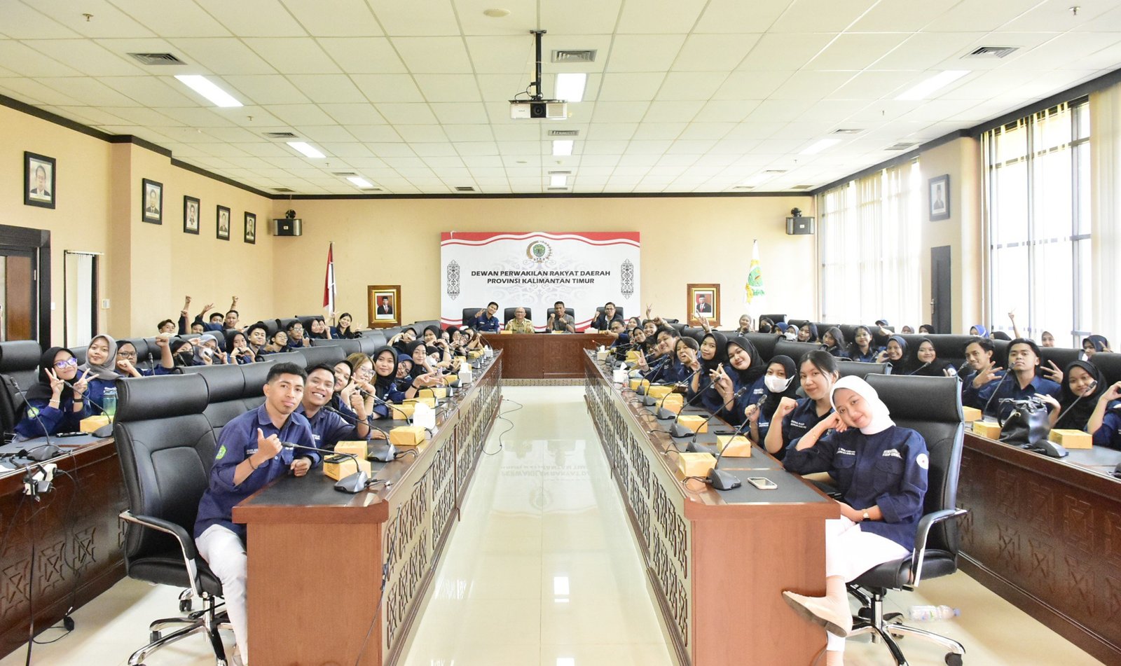 Terima Kunjungan Mahasiswa Unmul, Rusman Ya&rsquo;qub: Semoga Bisa Memberikan Pengalaman dan Ilmu