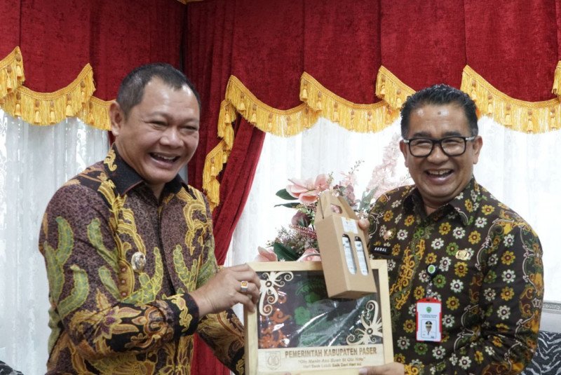 Pj Gubernur Kaltim Terima Kunjungan Bupati Paser