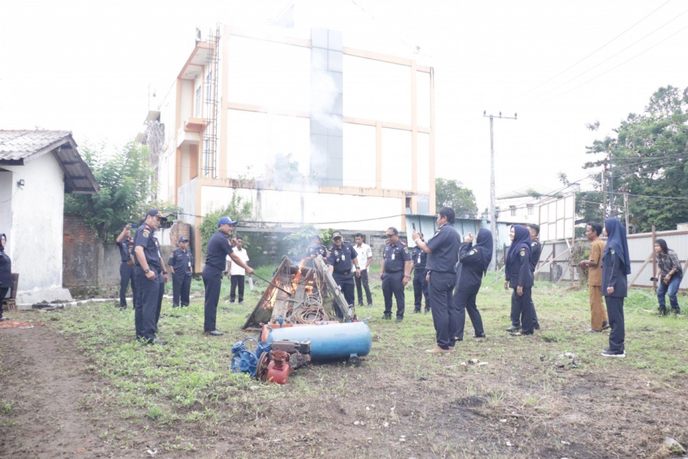 DKP Kaltim Musnahkan BB Alat Tangkap Terlarang