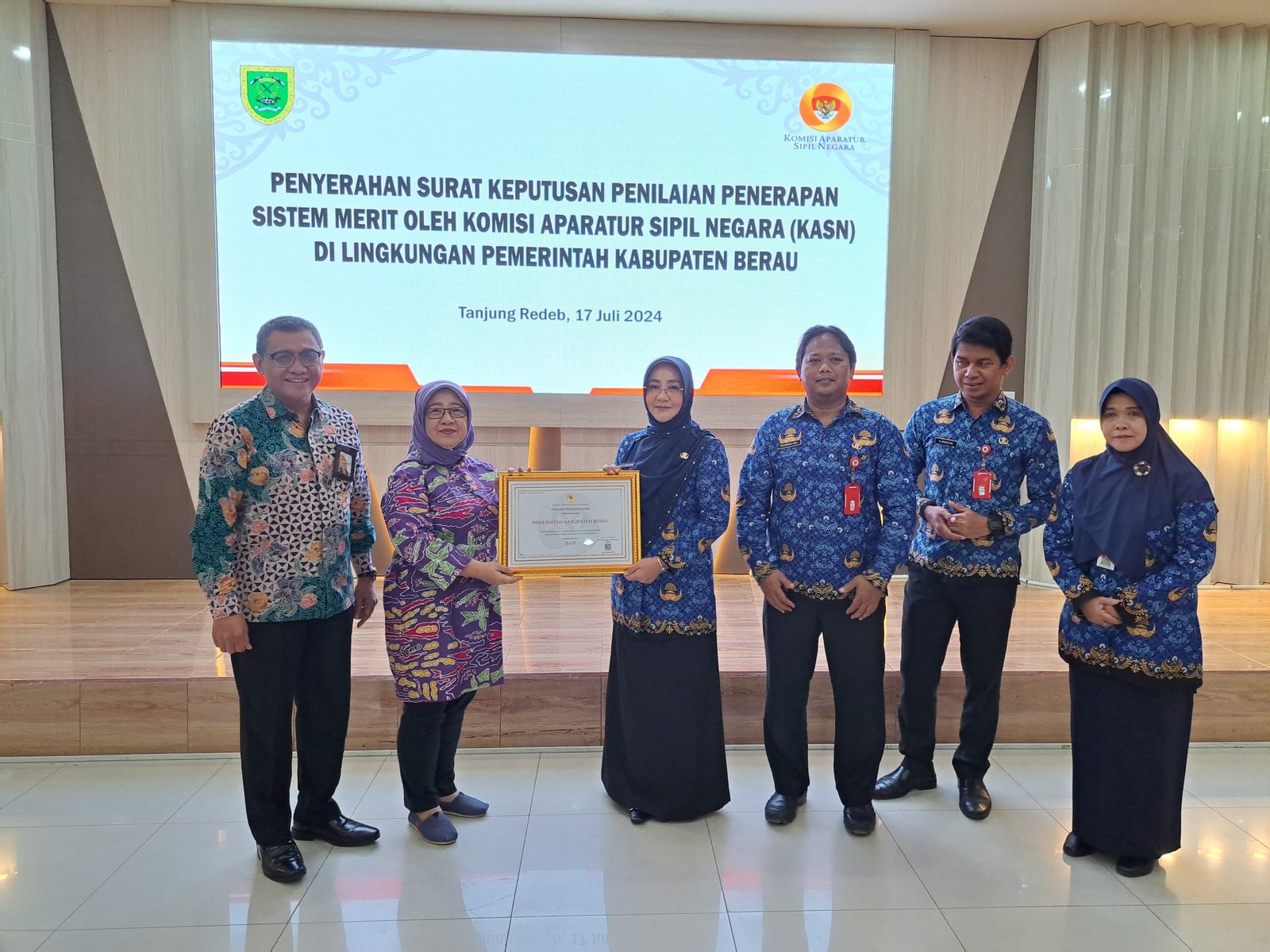 Capai Penilaian Merit, Pemkab Berau Terima Penghargaan KASN