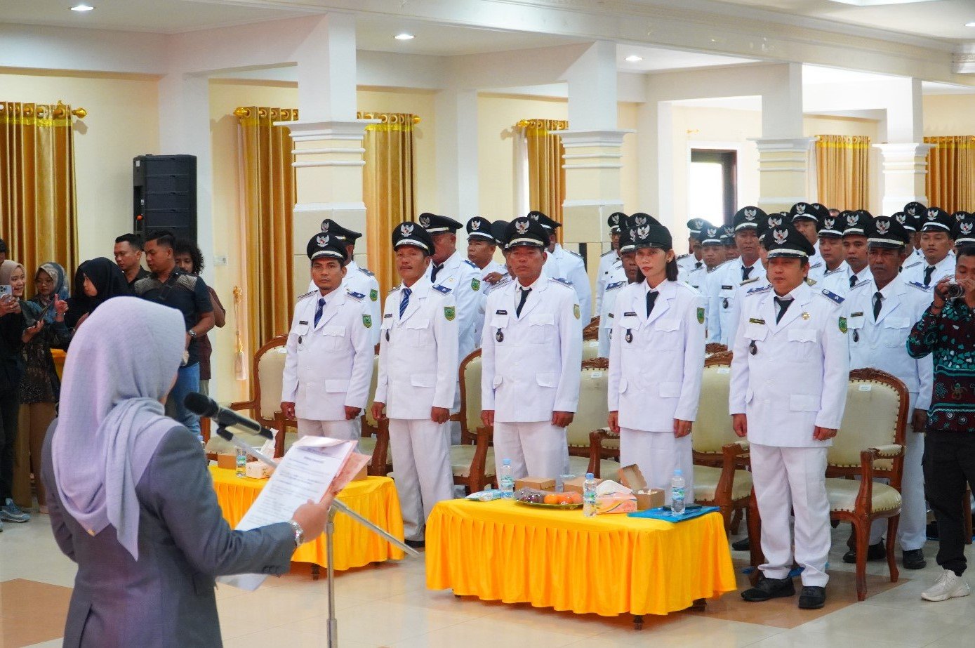 Bupati Berau Kukuhkan Perpanjangan Masa Jabatan Kepala Kampung