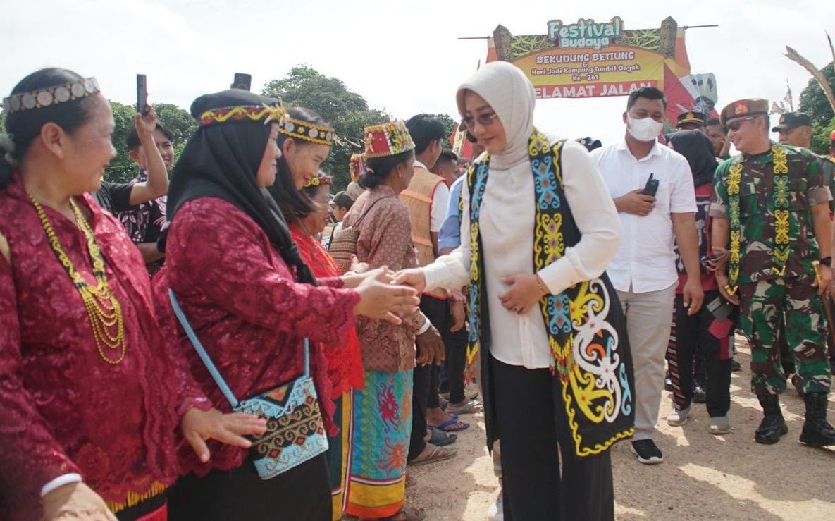 Jaga Warisan Sejarah, Bupati Buka Festival Bekudung Betiung