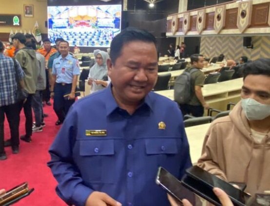 Ekti Apresiasi Pembangunan PLTA Mahulu