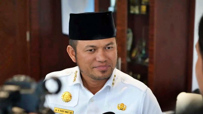 Rudy Mas&rsquo;ud Puncaki Kepuasan Publik 100 Hari Gubernur se-Kalimantan