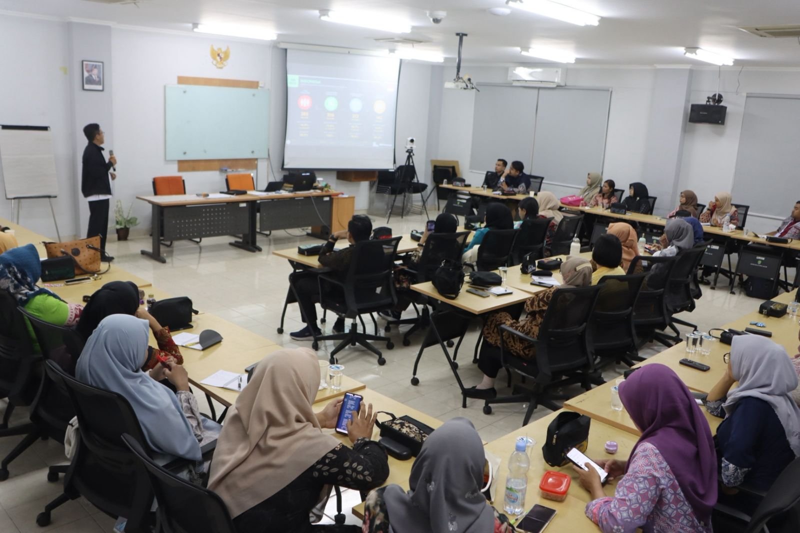 Cegah Hoaks, Nakes Kaltim Didorong Terapkan Etika Digital